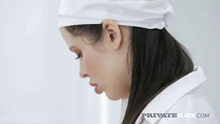 Սնունդ տնից դուրս է խոհանոցում. Սեքսուալ հմայք Кэсси Ֆայր գոհ է այդ մսով Բի-բի-սի-ն, հաշվի առնելով այն խորապես իր նշան, քանի դեռ այն ժամանակն է анала! Բարի ախորժակ! Ամբողջական ֆիլմ է, եւս 1000-ին PrivateBlack.com !