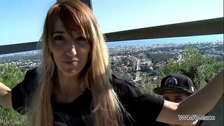 Sora rikma abrit milf kira-kira dilatih ing dheweke bokong ing umum